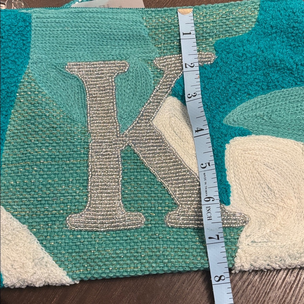 America & Beyond Beaded and Tufted Monogram - Picture 4 of 6